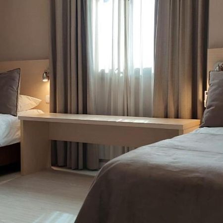 Fuente Mayor Hotel Centro 门多萨 外观 照片